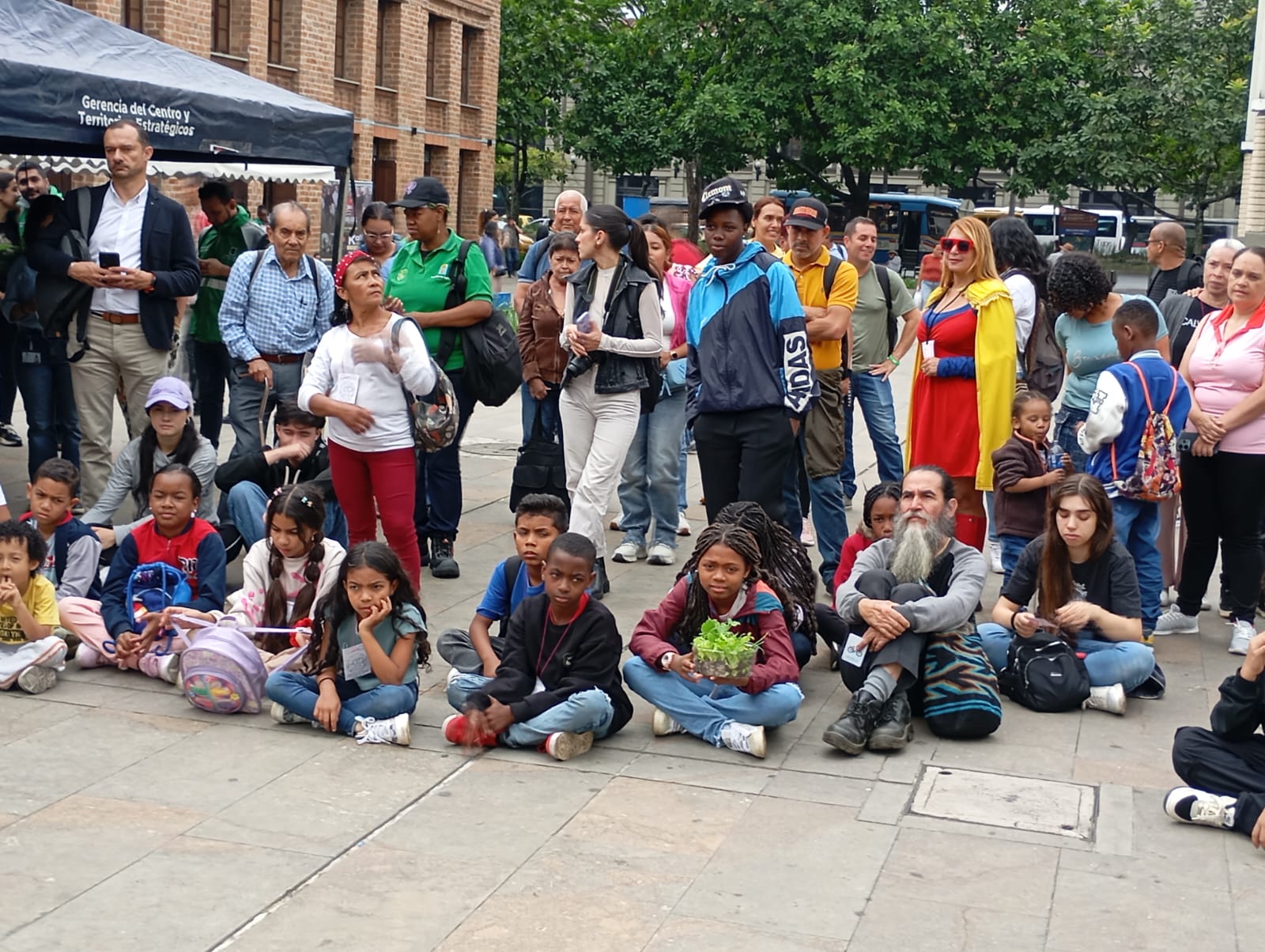 Encuentro comunitario acompañado por Supercolombia